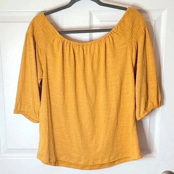 CABLE & GAUGE Scoop Neck Top (New) - Picture 3 of 7